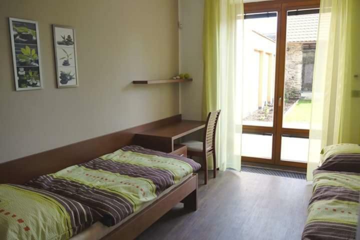 Domecek Milevsko Hotel Bagian luar foto