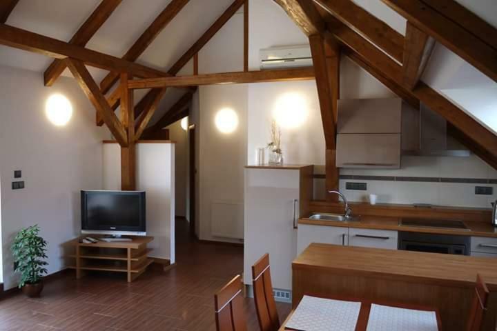 Domecek Milevsko Hotel Bagian luar foto